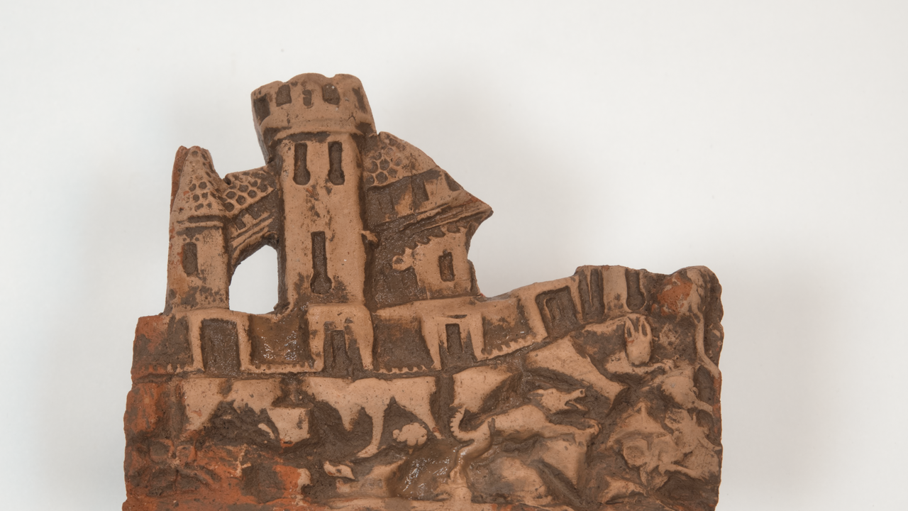 Kachelfragment aus dem 15. Jahrhundert