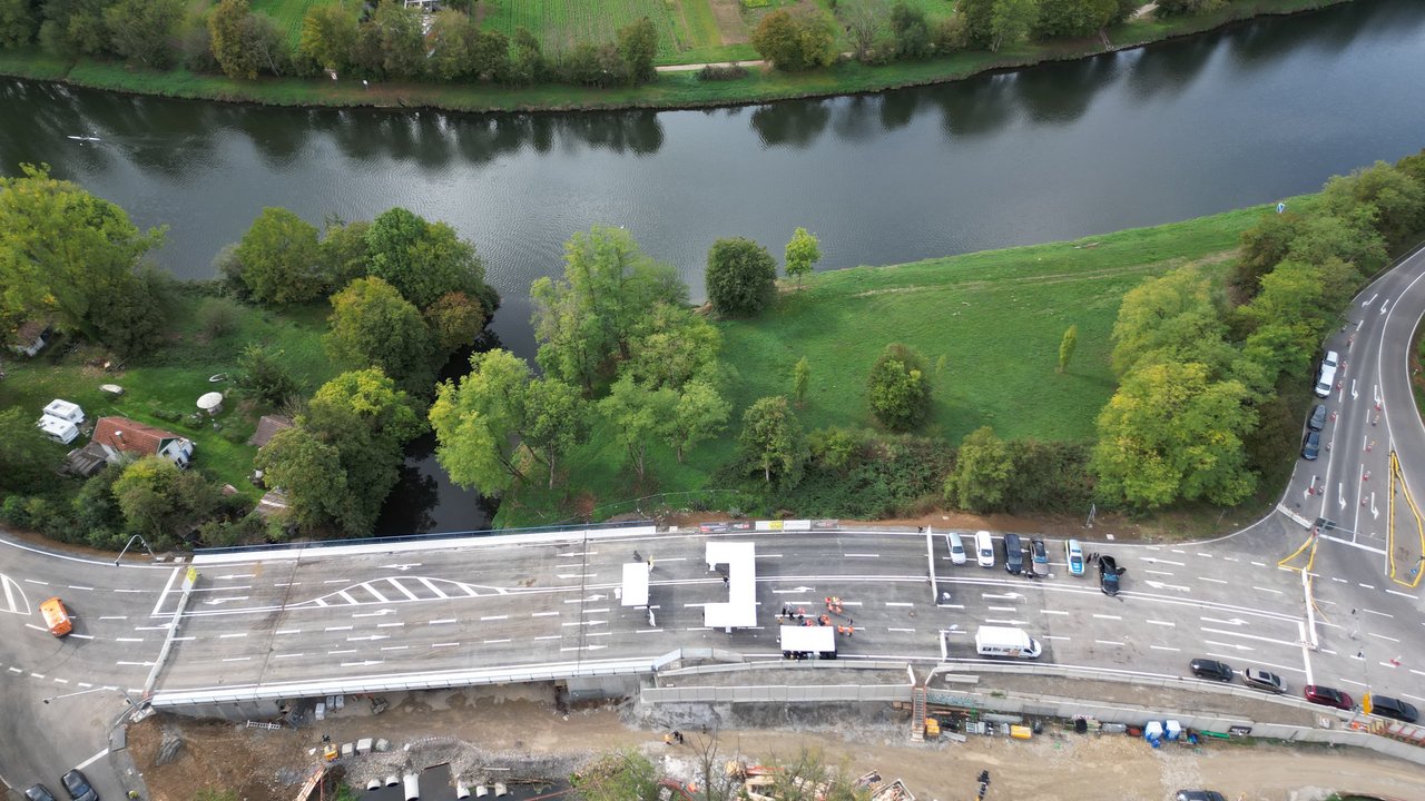 Die neue Murrbrücke ist fertiggestellt.