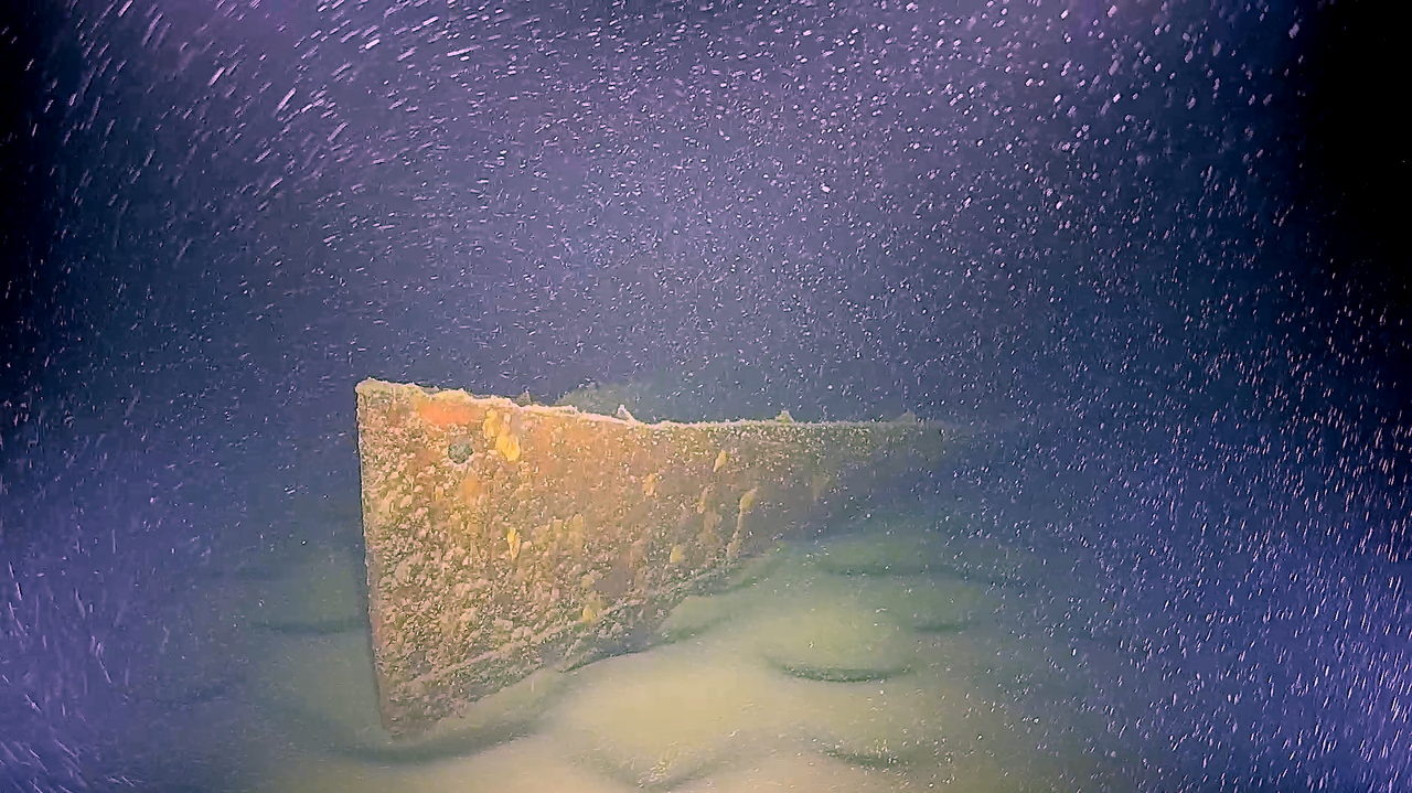 Bug des Rumpfes der SD Friedrichshafen II am Grund des Bodensees 