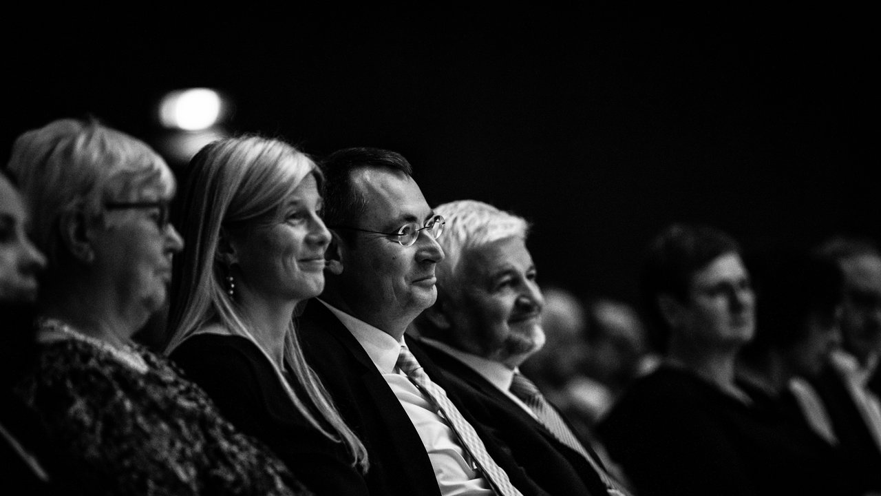 Charlotte Rentschler, Dr. Brigitte Rentschler, Oberbürgermeister Thilo Rentschler und Regierungspräsident Wolfgang Reimer (v.l.n.r.)