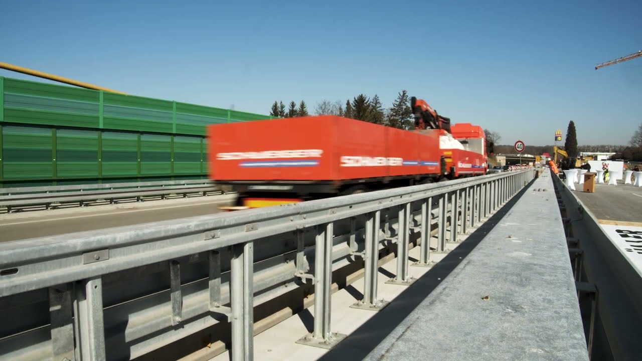 Querverschub der Gumpenbachbrücke erfolgt