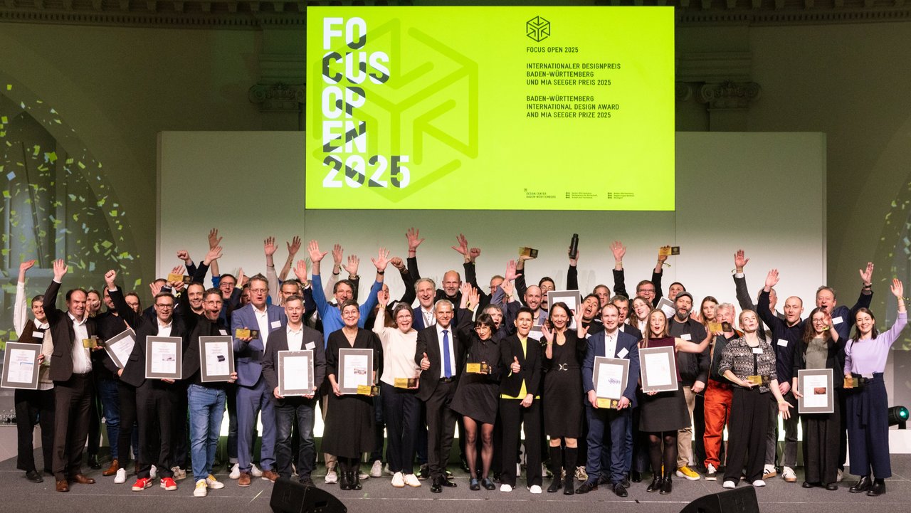 57 Designerinnen und Designer durften ihren Preis entgegennehmen.