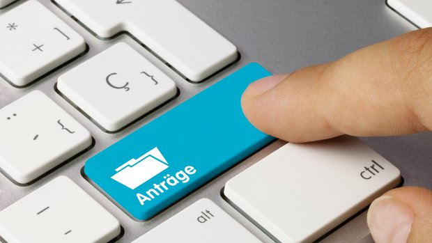 Tastatur mit Schriftzug Anträge