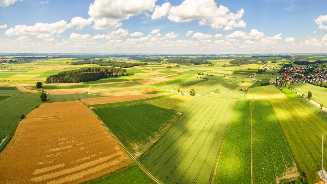 Luftaufnahme Ländlicher Raum mit Ortschaft