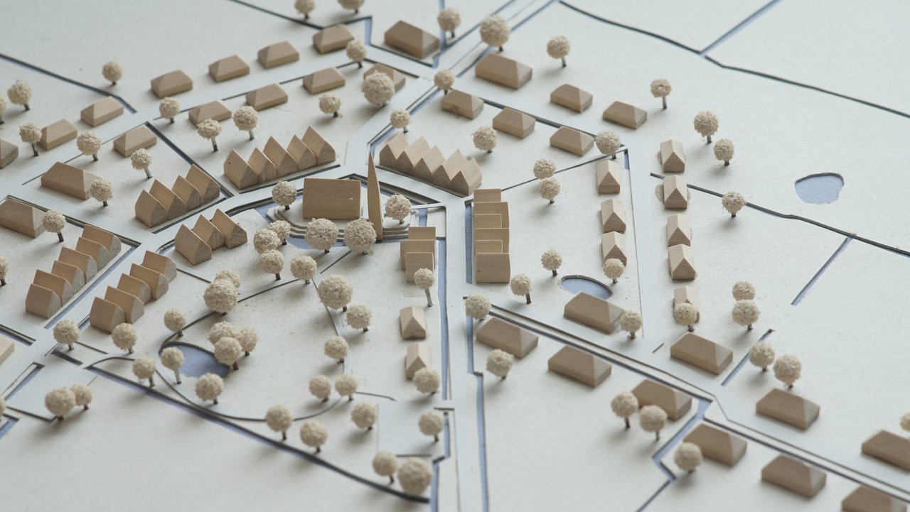 Modell von Dorf und Stadt