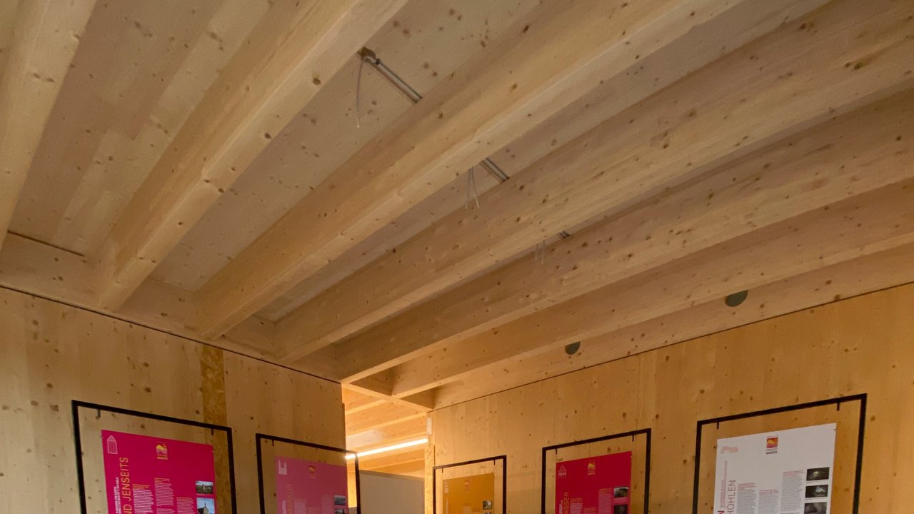 Bereich der Ausstellung „Die sieben Welterbewunder BW“ beim Treffpunkt BW