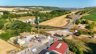 Blick auf die Baustelle: Rund 2,9 Millionen Euro des Bundes fließen in Gerlachsheim in die Erhaltung der Verkehrsinfrastruktur.