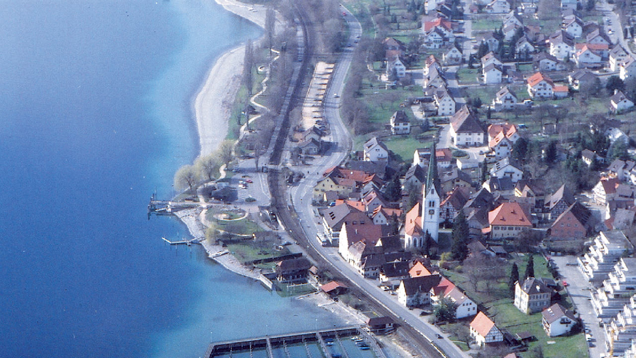 Bild zeigt die Siedlung von oben als Luftbild