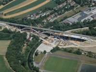 Bild zeigt die B 14 von oben