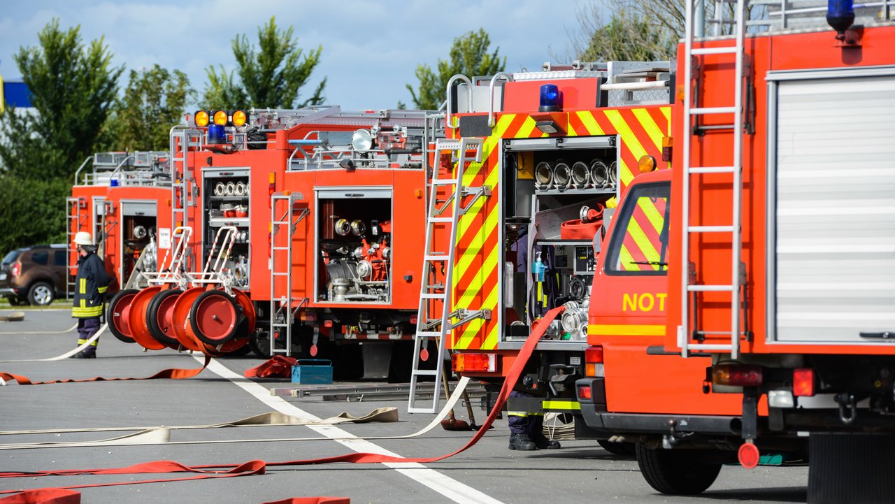 Feuerwehrfahrzeuge im Einsatz