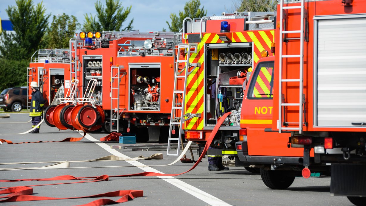 Feuerwehrfahrzeuge im Einsatz