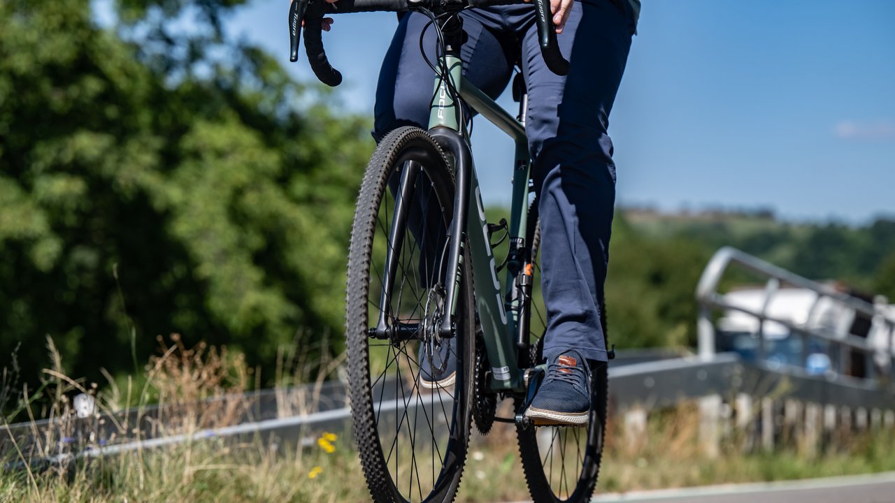 Radfahrer auf Straße