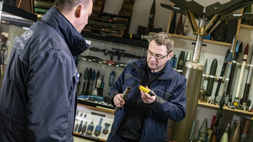 Zahlreiche Munitionen, Granaten, Bomben und vieles mehr dienen als Anschauungsobjekt für die alltäglichen Aufgaben