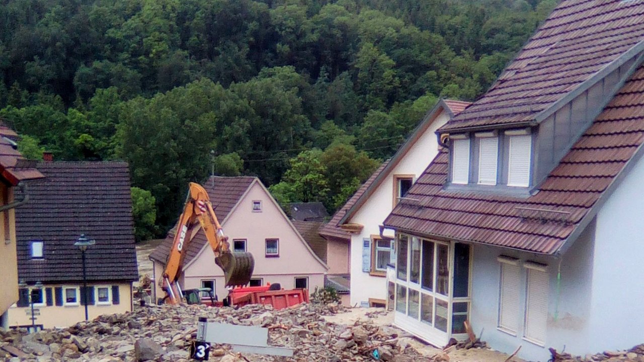 Schloßstraße in Braunsbach nach der Flutkatastrophe