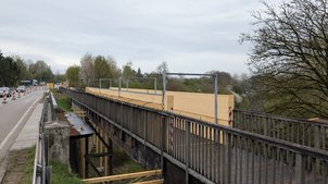 B 290 Bahnbrücken Crailsheim - Notunterstützung Holzbrücken