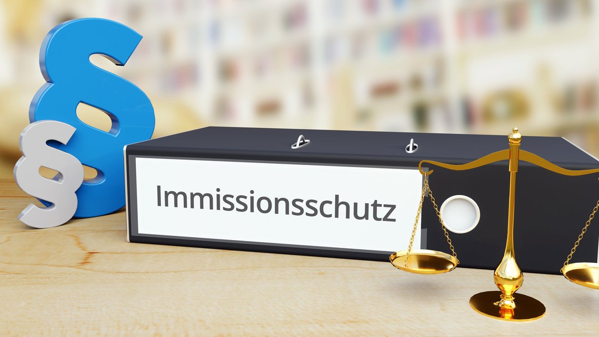 Ordner mit Schriftzug Immissionsschutz und Paragraphenzeichen