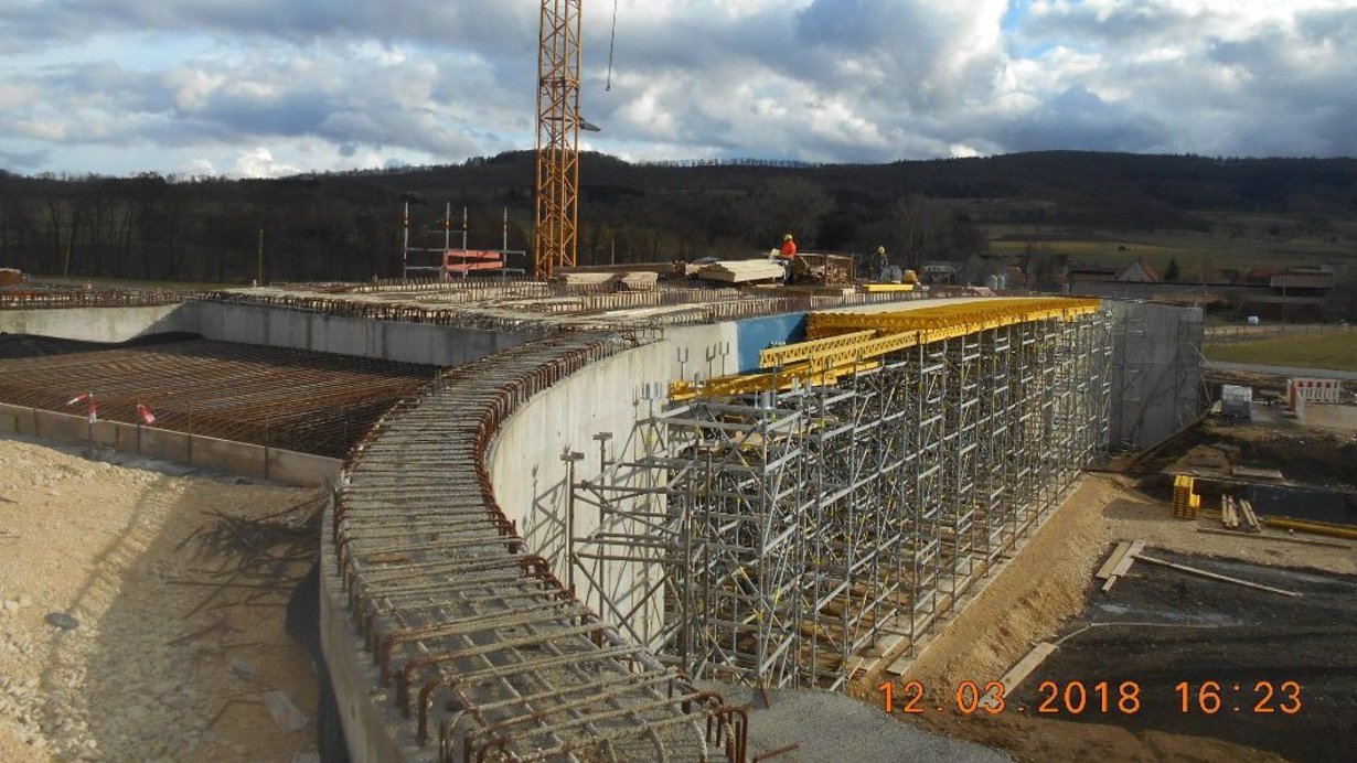 Bild zeigt Bauarbeiten auf der L1106 Ortsumfahrung Nordhausen