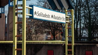 Bild zeigt die Haltestelle Rastatter Straße