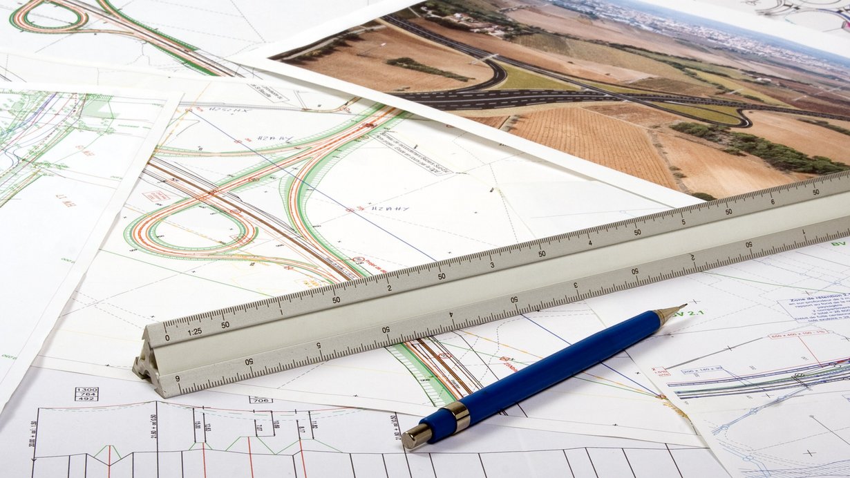 Straßenbaupläne