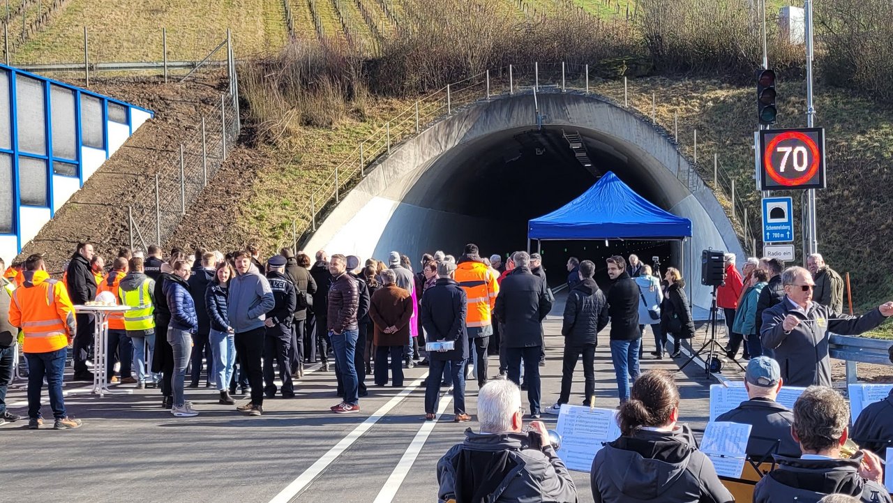 Wiedereröffnung Schemelsbergtunnel