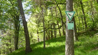 Das Naturschutzgebiet Jägerhölzle ist an den Zugängen beschildert.