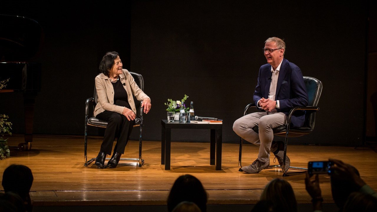 Günther Jauch und Eva Erben im Gespräch Günther Jauch und Eva Erben im Gespräch.