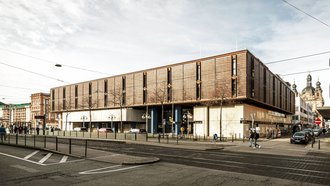 Bild zeigt Außenansicht des Landgerichts Mannheim