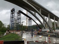Herstellung des Traggerüsts für den Bau des Bogens