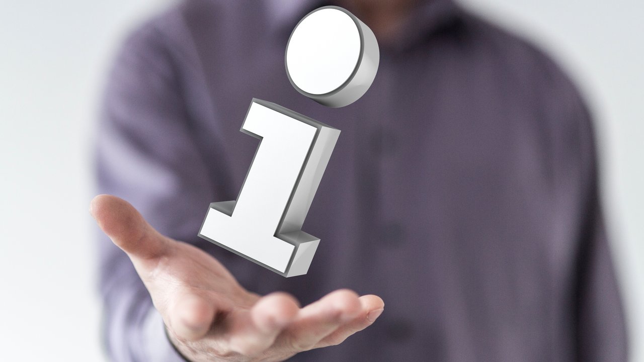 Mann Hällt ein i in der Hand