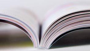 Bild zeigt ein aufgeschlagenes Buch