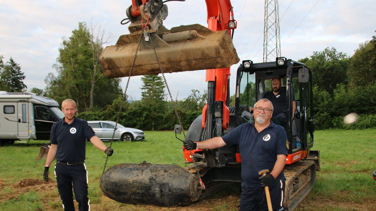 Verladen einer Bombe