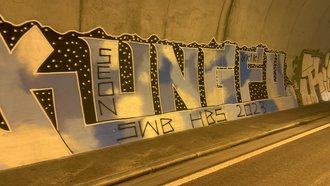 Graffiti in einem Tunnel