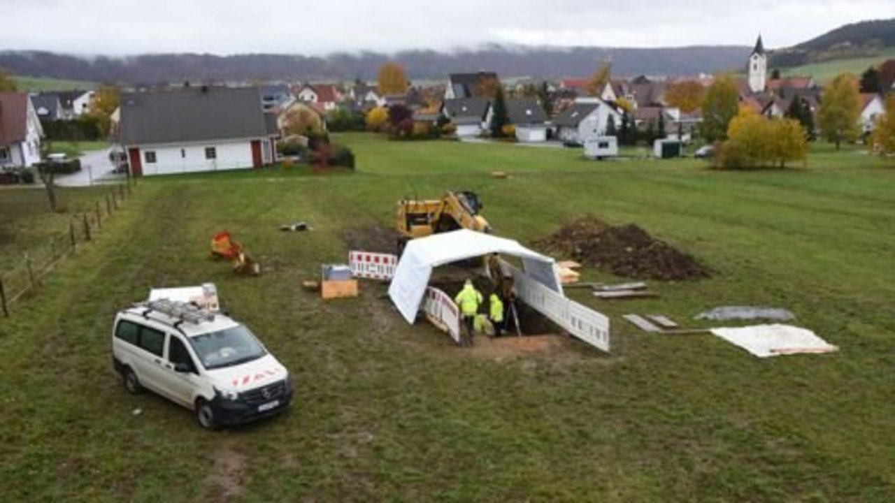 Bergung mit Balgheim im Hintergrund