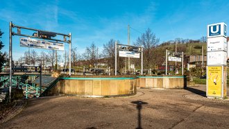 Bild zeigt die Haltestelle Pragsattel