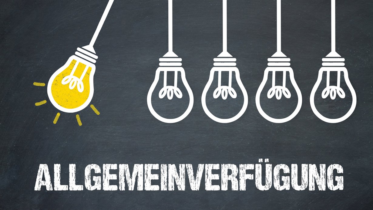 fünf Glühbirnen, darunter der Schriftzug Allgemeinverfügung
