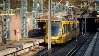 Bild zeigt die Haltestelle Rastatter Straße