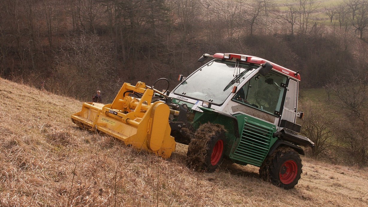 Spezialmaschine an Steilhängen