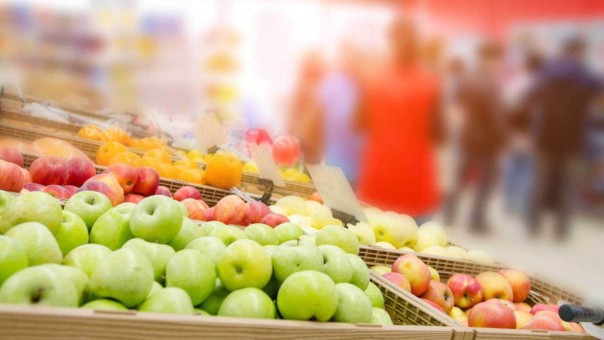 Blick auf einen Obststand
