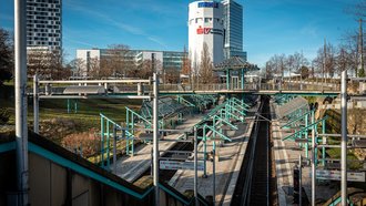 Bild zeigt die Haltestelle Pragsattel