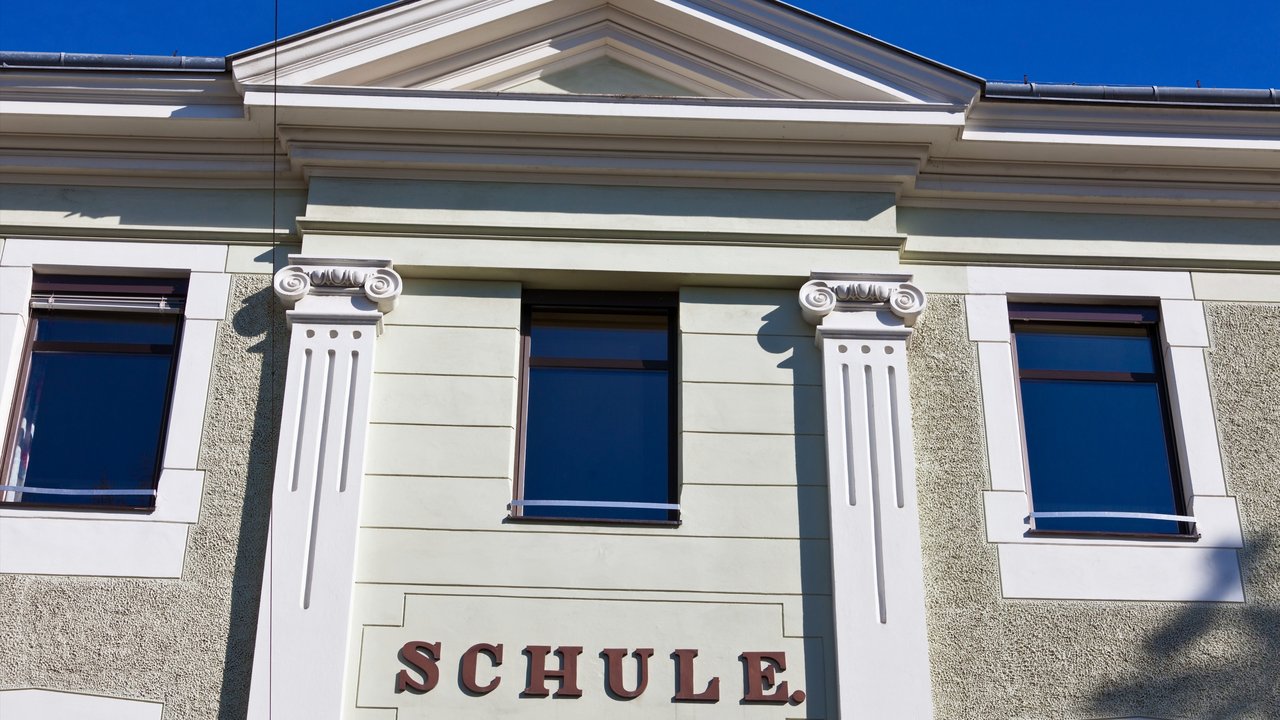 Schulgebäude