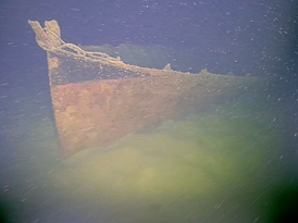 Bug des abgewrackten und versenkten ersten Salondampfers am Bodensee – der SD Baden/ehemals Kaiser Wilhelm – am Seegrund. Ansicht von Backbord 